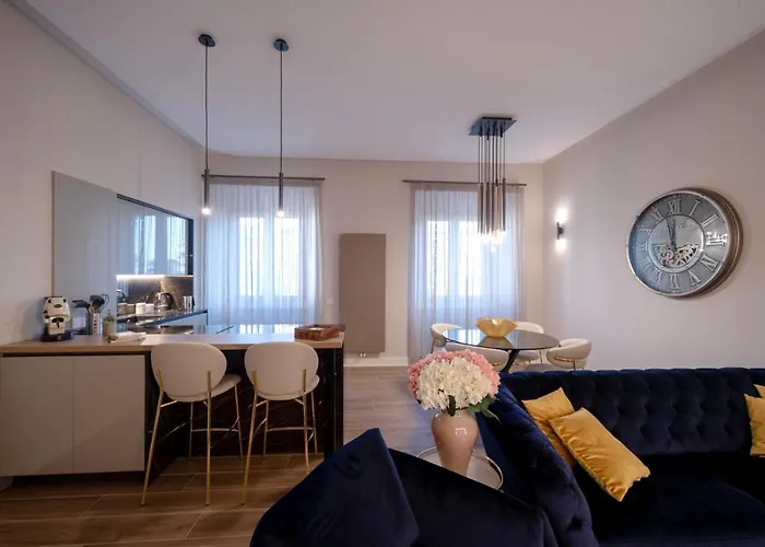 Апартаменты Domina-boutique Неаполь